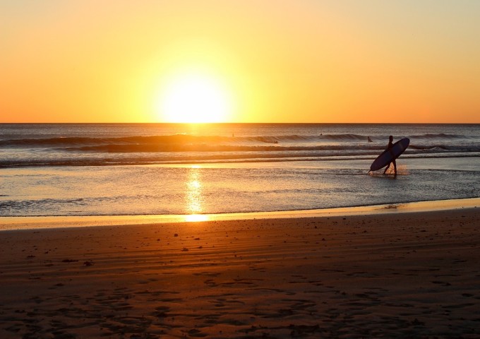 beach-sunrise-1149548_1280